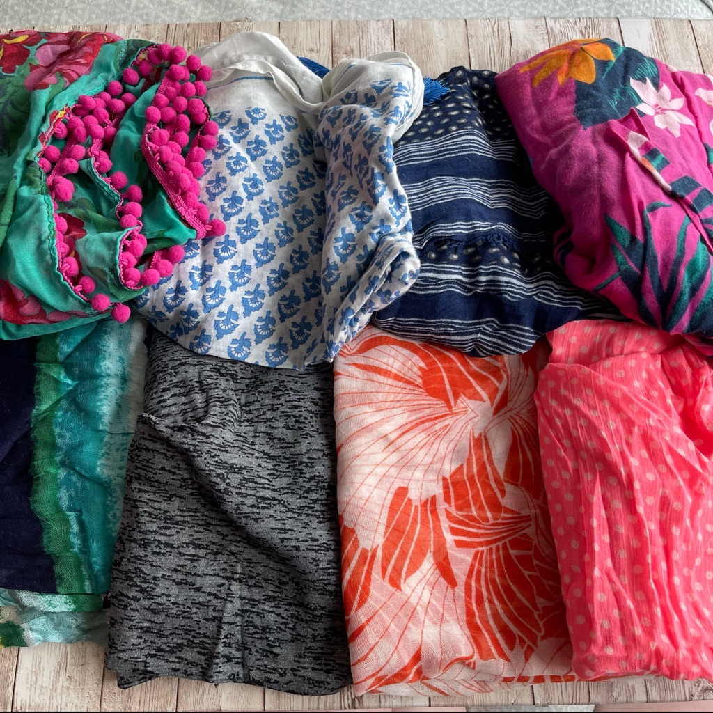 Lot Of 8 Scarves And Infinity Scarves Ae Express Lot Of 8 Scarves And Infinity Scarves Ae Express